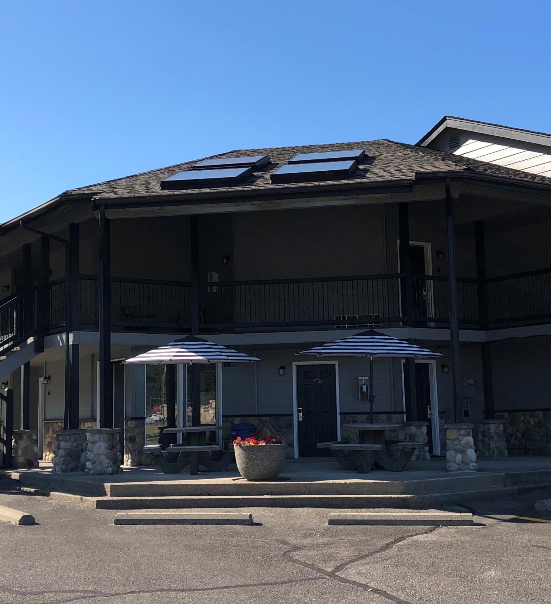 Seasons Motel Morton Buitenkant foto